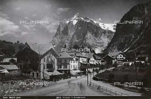 FCC-F-013868-0000 - The town of Grindelwald in Switzerland - Date of photography: 1890-1900 ca. - Alinari Archives, Florence