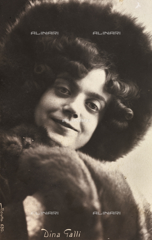 FVQ-F-007089-0000 - Theater actress Dina Galli (Clotilde Annamaria Galli 1877-1951) - Date of photography: 1910-1920 ca. - Alinari Archives, Florence