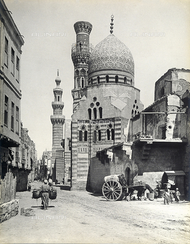 FVQ-F-030601-0000 - Ibrahim Agha mosque in Cairo, Egypt - Date of photography: 1911 - Alinari Archives, Florence