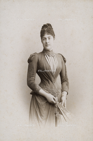 FVQ-F-044626-0000 - Female portrait - Date of photography: 1880-1890 ca. - Alinari Archives, Florence
