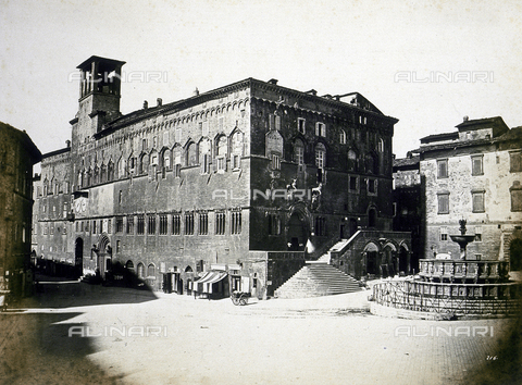 FVQ-F-046088-0000 - Palazzo dei Priori or del Comune in Perugia - Date of photography: 1856 - Alinari Archives, Florence