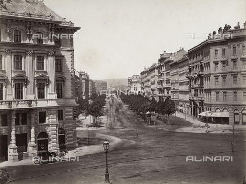 FVQ-F-049885-0000 - Houses along Kà¤rntner strasse, Vienna, Austria - Date of photography: 1880 ca. - Alinari Archives, Florence