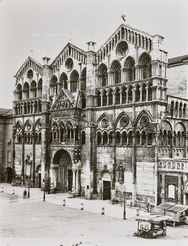 FVQ-F-074227-0000 - Facade of the Cathedral of St. Giorgio in Ferrara - Date of photography: 1903-1913 - Alinari Archives, Florence