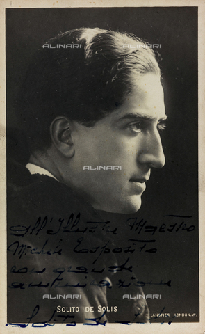 FVQ-F-081970-0000 - Primo piano del musicista Aldo Solito de Solis; cartolina - Data dello scatto: 1920-1930 - Archivi Alinari, Firenze