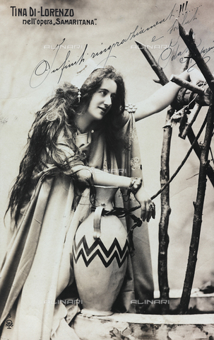 FVQ-F-082110-0000 - Portrait of the Italian actress Tina Di Lorenzo, born Concettina Di Lorenzo (1872-1930), in "The Samaritan"; postcard - Date of photography: 1895-1905 - Alinari Archives, Florence