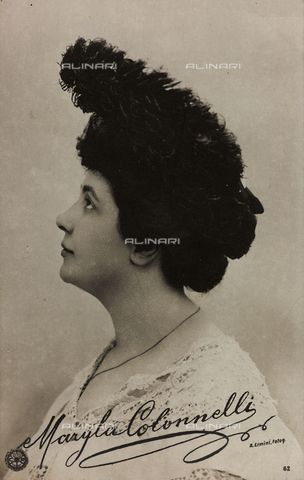 FVQ-F-116654-0000 - Ritratto dell'attrice teatrale italiana Maryla Colonnelli, cartolina - Data dello scatto: 1900-1909 - Archivi Alinari, Firenze