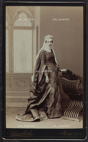 FVQ-F-132431-0000 - Florentine noble in historic costume, during the historic procession held in Florence in 1887, for the inauguration of the new faà§ade of the Cathedral - Date of photography: 1887 - Alinari Archives, Florence