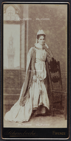 FVQ-F-132432-0000 - Florentine noble in historic costume, during the historic procession held in Florence in 1887, for the inauguration of the new faà§ade of the Cathedral - Date of photography: 1887 - Alinari Archives, Florence
