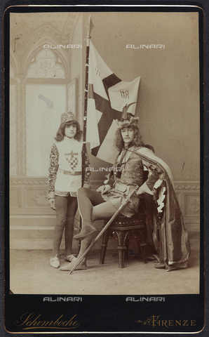 FVQ-F-132435-0000 - Florentine nobles in historic costume, during the historic procession held in Florence in 1887, for the inauguration of the new faà§ade of the Cathedral - Date of photography: 1887 - Alinari Archives, Florence