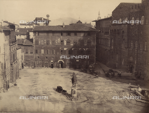 FVQ-F-133151-0000 - View of Piazza della Signoria taken from the Post Office of Florence - Date of photography: 1860 ca. - Alinari Archives, Florence