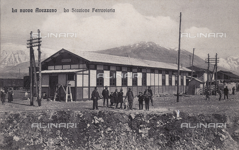 FVQ-F-135368-0000 - I lavori di costruzione della Stazione ferroviaria di Avezzano, in provincia dell'Aquila - Data dello scatto: 1910 ca. - Archivi Alinari, Firenze