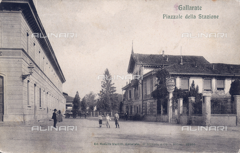 FVQ-F-135587-0000 - The railway station of Gallarate, Varese - Date of photography: 1905 ca. - Alinari Archives, Florence