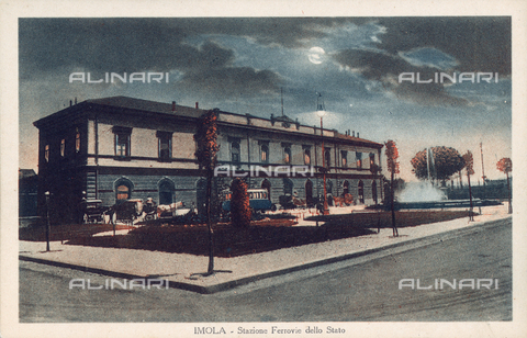 FVQ-F-135634-0000 - The Imola railway station, Bologna - Date of photography: 1910 - 1915 ca. - Alinari Archives, Florence