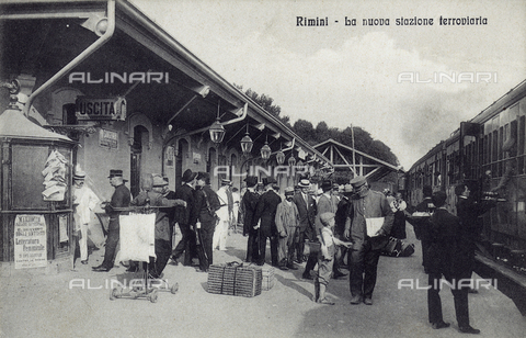 FVQ-F-135920-0000 - La nuova stazione ferroviaria di Rimini - Data dello scatto: 1910 - 1915 ca. - Archivi Alinari, Firenze