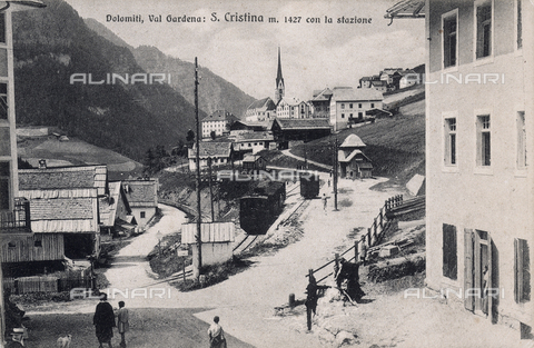 FVQ-F-135960-0000 - View of Santa Cristina in Val Gardena and its railway station - Date of photography: 1935 ca. - Alinari Archives, Florence
