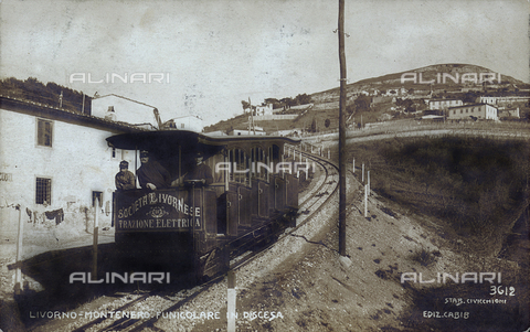 FVQ-F-145160-0000 - Descent of the funicular of Montenero, Livorno - Date of photography: 1900 ca. - Alinari Archives, Florence