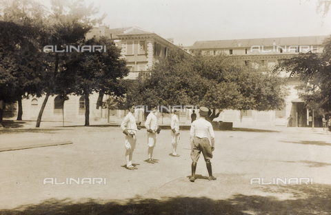 FVQ-F-225147-0000 - Italian fencing team - Date of photography: 1930 ca. - Alinari Archives, Florence