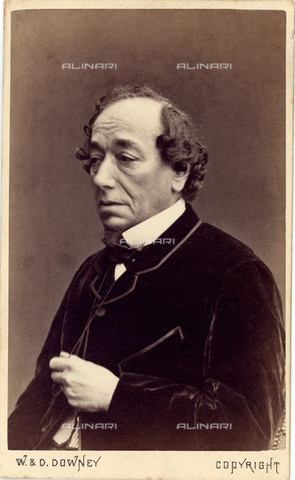 GBB-F-000512-0000 - 1860 ca, GREAT BRITAIN: The british jewish politician  Benjamin DISRAELI, 1th Earl of Beaconsfield (1804 - 1881). Was a British Conservative statesman and literary figure. He served in government for three decades, twice as Prime Ministerthe first and thus far only person of Jewish parentage to do so (although Disraeli was baptised in the Anglican Church at 13).. Disraeli's biographers believe he was descended from Italian Sephardic Jews from FINALE EMILIA (Modena)  - Benjamin D'Israeli - © ARCHIVIO GBB / Archivi Alinari