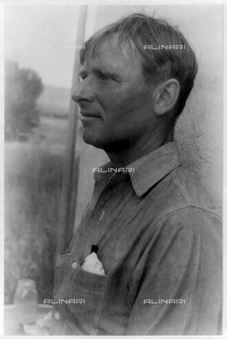 GBB-F-002821-0000 - 1950, 16 august, USA : The british poet and writer CHRISTOPHER ISHERWOOD (1904 - 1986). - © ARCHIVIO GBB / Archivi Alinari