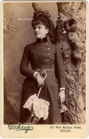 GBB-F-003967-0000 - 1886, CHICAGO, USA : The celebrated Broadway actress EDITH M. KINGDON (1864 - 1923) wife of multimillionnaire Railways magnate George Jay Gould I (1864 - 1923) from 1886. The couple have 7 sons. George was one of 6 sons of " Robber Baron " and builder of railways JASON JAY GOULD (1836 - 1892) and Helen Day Miller (1838 - 1889). - © ARCHIVIO GBB / Archivi Alinari