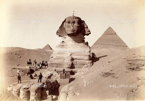 GBB-F-007357-0000 - 1890 ca, EL GIZA, EGYPT: The Great Sphinx of Giza, in background the Pyramid of Khafre - © ARCHIVIO GBB / Archivi Alinari