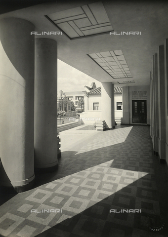 GCQ-A-003405-0004 - Entrance hall and columns of the new Casa d'Italia building in Belo Horizonte, Brazil - Date of photography: 1930 - 1935 ca. - Alinari Archives, Florence