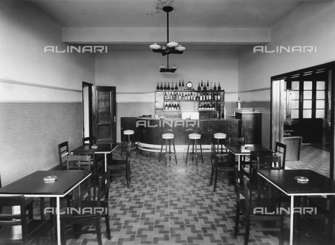 GCQ-A-003405-0013 - Activities of the Italians abroad. Casa d'Italia in Belo Horizonte: the café - Date of photography: 1930 - 1935 ca. - Alinari Archives, Florence