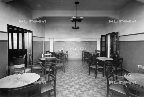 GCQ-A-003405-0017 - Activities of the Italians abroad. Casa d'Italia in Belo Horizonte: the game room - Date of photography: 1930 - 1935 ca. - Alinari Archives, Florence