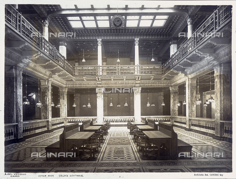 GCQ-A-003407-0021 - The Central Salon, in the Misr Bank, realized by the architect Antonio Lasciac, in Cairo - Date of photography: 1910-1915 ca. - Alinari Archives, Florence