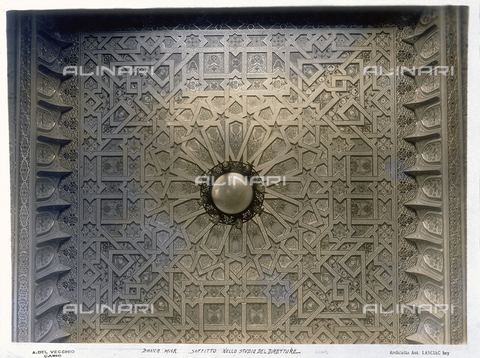 GCQ-A-003407-0036 - Detail of the ceiling of the Director's studio in the Misr Bank, realized by the architect Antonio Lasciac, in Cairo - Date of photography: 1910-1915 ca. - Alinari Archives, Florence