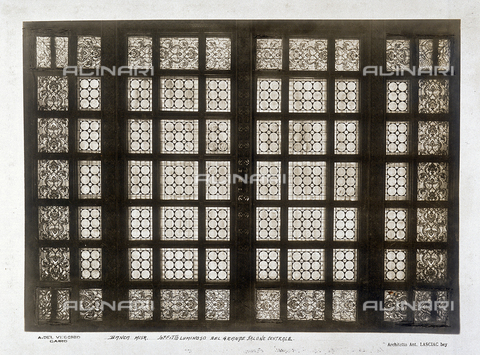 GCQ-A-003407-0040 - Detail of the glass ceiling in the Central Salon of the Misr Bank, realized by the architect Antonio Lasciac, in Cairo - Date of photography: 1910-1915 ca. - Alinari Archives, Florence