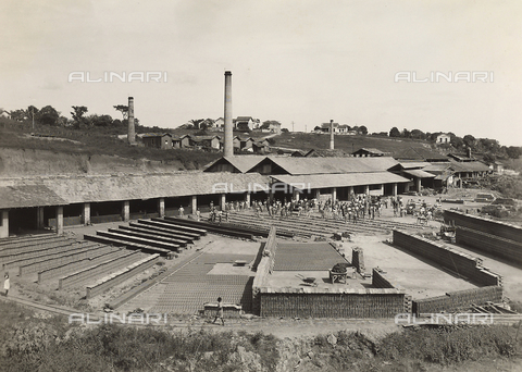 GCQ-A-008558-0002 - Activities of Italians Abroad. "Merchants and Industrialists of Belo Horizonte" in Brazil; the furnaces and the brick factory of the Savassi, Antonini & Associates Company - Date of photography: 1930-1935 - Alinari Archives, Florence