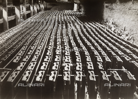 GCQ-A-008558-0006 - Activities of Italians Abroad. "Merchants and Industrialists of Belo Horizonte" in Brazil;drying the tiles in the Horizontina ceramic factory run by the Company of Savassi, Antonini and Associates - Date of photography: 1930-1935 - Alinari Archives, Florence