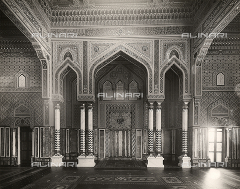 GCQ-F-000063-0000 - "Archive of works by Italian talent abroad;" a wall in the Palace of Ras et-Tin in Alexandria, Egypt, architectural work by Ernesto Verrucci - Date of photography: 1930-1940 ca. - Alinari Archives, Florence