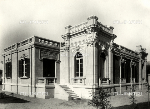 GCQ-F-009171-0000 - Exterior of the Emergency Unit in Alexandria, Egypt. Building constructed by Ernesto Verrucci - Date of photography: 1935 ca. - Alinari Archives, Florence
