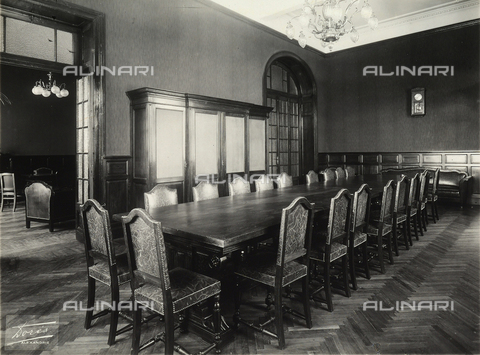 GCQ-F-009176-0000 - "Archive of works by Italian talent abroad;" the Board Room in the building of the Associazione Internazionale Soccorsi Sanitari in Alexandria, Egypt. The complex was built by the architect Ernesto Verrucci - Date of photography: 1930-1940 ca. - Alinari Archives, Florence