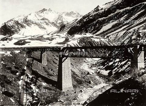 GPD-F-000336-0000 - The railroad that reaches the Pacific and by going over the Horcones River crosses the Andes Mountains in Chile - Date of photography: 1940 ca. - Alinari Archives, Florence