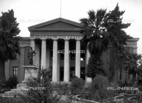 GPD-F-000404-0000 - The School of Medicine in Santiago, Chile - Date of photography: 1940 ca. - Alinari Archives, Florence
