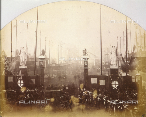 HIP-S-000123-9102 - Opening of Holborn Viaduct, Holborn, London, London Metropolitan Archives, London - Date of photography: 1869 - London Metropolitan Archives (City of London) / Heritage Images /Alinari Archives, Florence