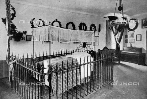 IIB-S-093223-0771 - Giuseppe Garibaldi's bedroom in his house at Caprera. Garibaldi died in this very bed on June 2, 1882 - Date of photography: 05/1932 - Alinari Archives, Florence