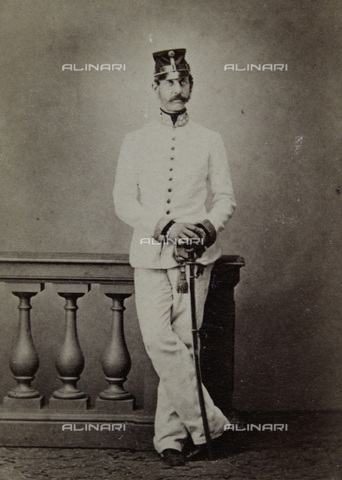 IMA-F-644048-0000 - Alfred II Prince of Windisch-Graetz (1819-1876), K.u.k. Professional officer in a white tunic, full figure - Date of photography: 1865 - Oscar Kramer / Austrian Archives / brandstaetter images /Alinari Archives