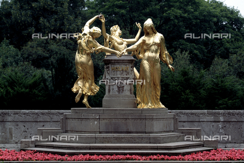 MBA-F-019686-0000 - Monumento a Mozart, Dresda - L. Hammel/J. Peter / Bildarchiv Monheim / Archivi Alinari