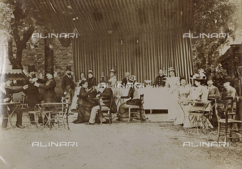 MFC-A-004659-0025 - Outdoor banquet in the 'Gran Metempsicosi' pavilion in the Tivoli Gardens in Florence - Date of photography: 1871-1874 ca. - Alinari Archives, Florence