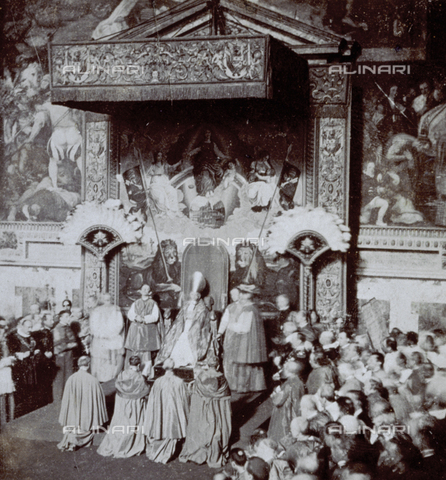 MFC-F-001712-0000 - Religious ceremony in the Vatican. At the center is the Pope seated on his throne, with four high prelates kneeling before him. At the sides numerous religious - Date of photography: 1893 ca. - Alinari Archives, Florence