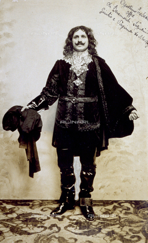 MFC-F-004159-0000 - Full-length portrait of a man in stage costume, standing - Date of photography: 1885-1895 ca. - Alinari Archives, Florence