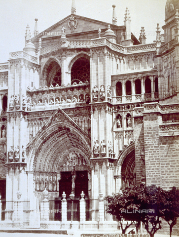 MFC-S-000094-0003 - The facade of the Cathedral of Toledo. The picture centers on the central portal called Pta. del Perdon - Date of photography: 1870-1880 ca. - Alinari Archives, Florence