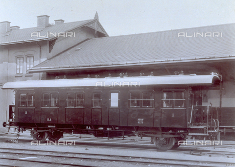 MFC-S-001066-0025 - Passenger coach of first and second class of the italian mediterranean railway - Date of photography: 1890-1900 ca. - Alinari Archives, Florence