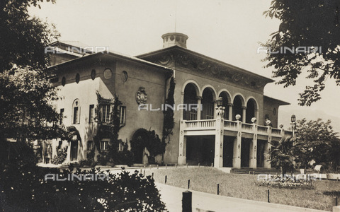 PDC-A-004613-0051 - The Civic Theatre in Bolzano destroyed by bombing during the Second World War - Date of photography: 1920 ca. - Alinari Archives, Florence