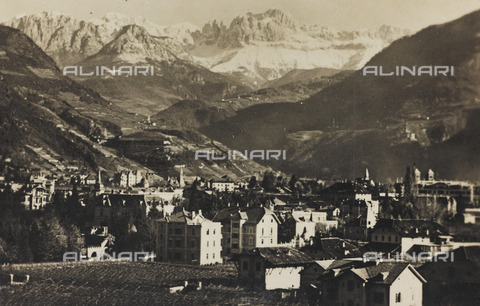 PDC-A-004613-0055 - A panoramic view of Gries - Date of photography: 1920 ca. - Alinari Archives, Florence
