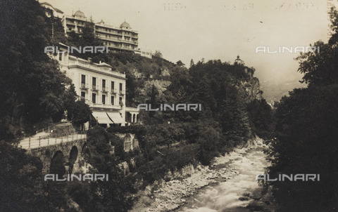 PDC-A-004613-0072 - The Passeggiata Gilf - Date of photography: 1920 ca. - Alinari Archives, Florence